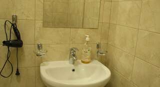 Гостиница Ланселот Санкт-Петербург Двухместный номер эконом-класса с 2 отдельными кроватями-4