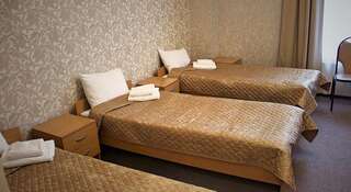 Гостиница Ланселот Санкт-Петербург Трехместный номер эконом-класса-3